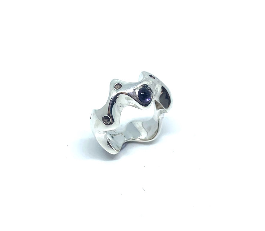 Sea Slug Ring – Sterling Silver 925 with Cabochon Iolite, Peridot, or Garnet - Tg-Jewellery By Tamara Gervasio