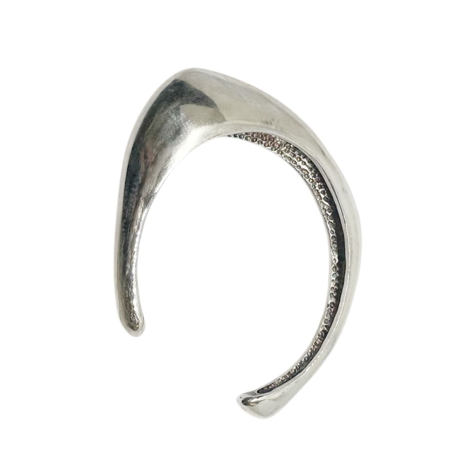 Dynamic Bangle Cuff profile view – 17.20mm wide sterling silver 925, fluid asymmetrical form, made in Cornwall