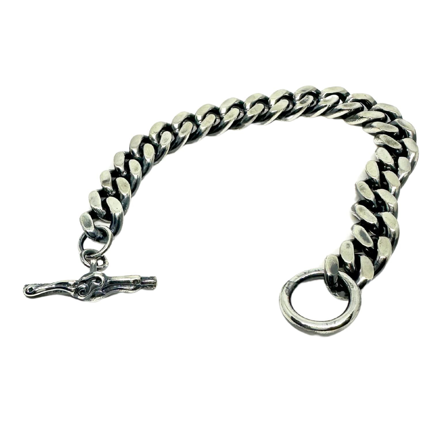Celtic Dog curb chain bracelet in sterling silver 925 — full view of 12mm links, 22.5cm, 76g, polished and oxidised finish, handmade by TG Jewellery - Tg-Jewellery By Tamara Gervasio