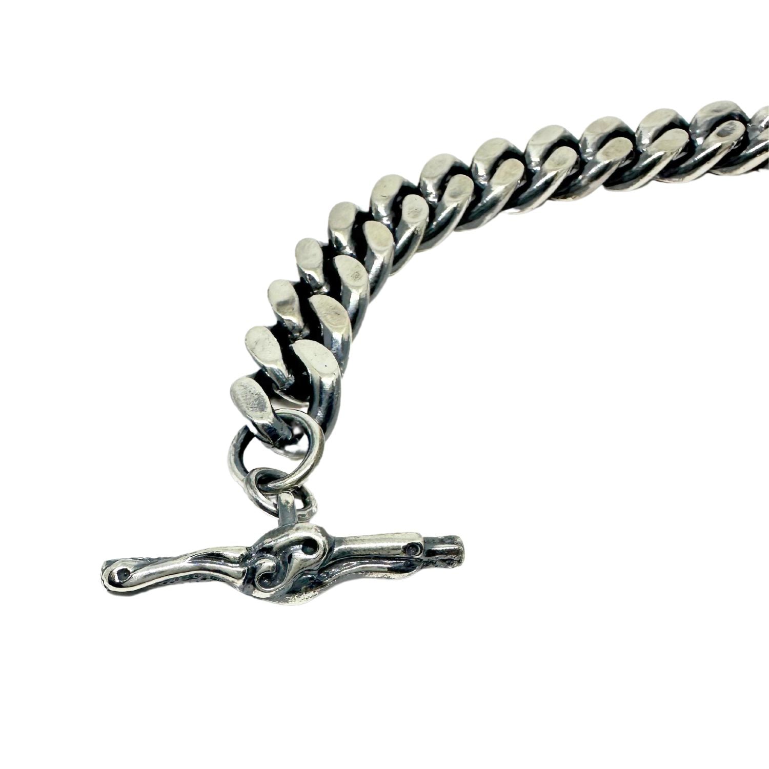 Close-up of Celtic Dog T-bar clasp in sterling silver — hand-carved lost wax cast, symbol of loyalty and strength, UK hallmarked - Tg-Jewellery By Tamara Gervasio