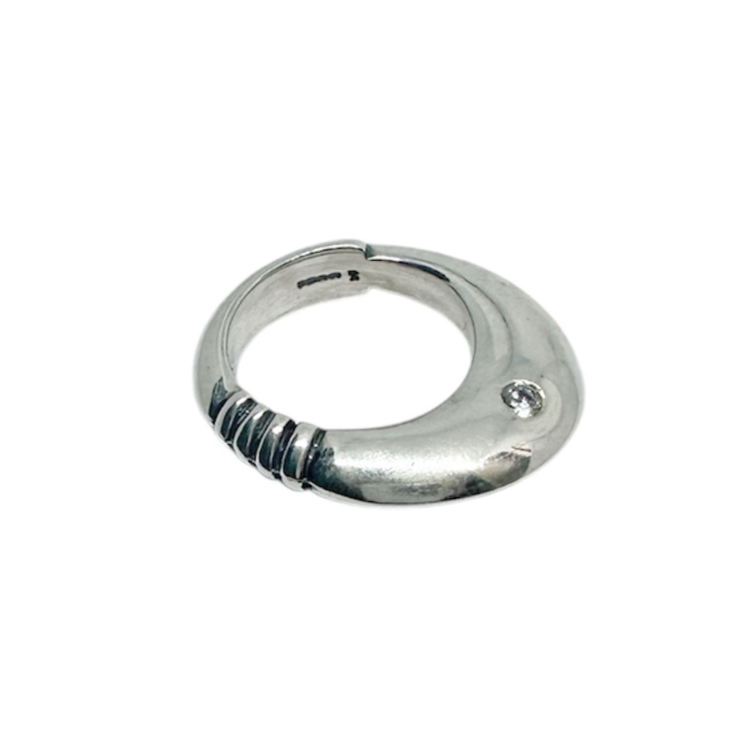 Fountain Ring in sterling silver 925 with cubic zirconia — polished finish, biomechanical sculptural form - Tg-Jewellery By Tamara Gervasio