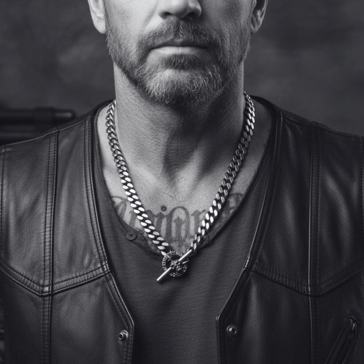 Heavy Curb Chain Necklace in Sterling Silver 925 — Worn — 160.9g — 10mm Curb Chain — Skull T-Bar Clasp — Oxidised and Polished Finish — Handmade by Tamara Gervasio