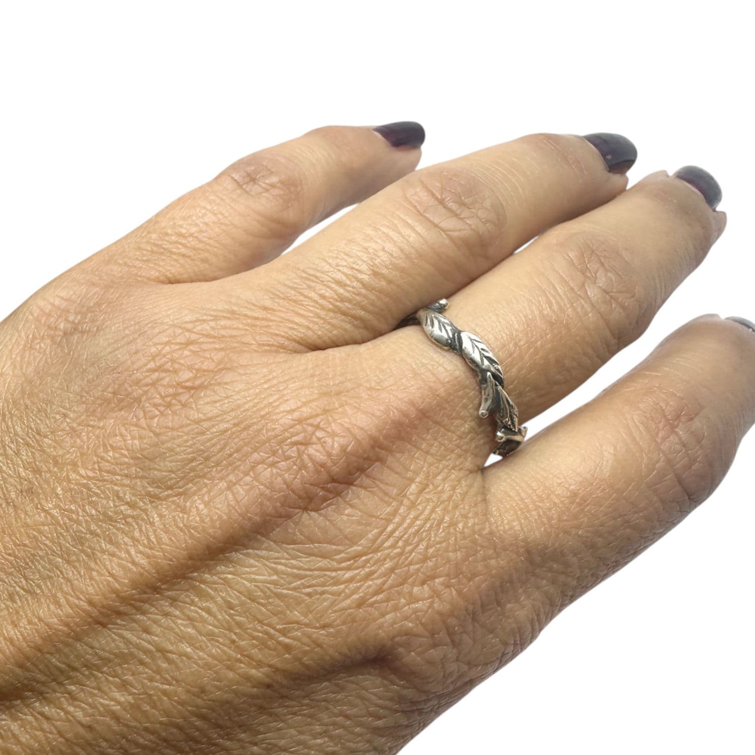 One of a Kind Laurel Wreath Ring in Sterling Silver 925 — Band Detail — Handmade by Tamara Gervasio