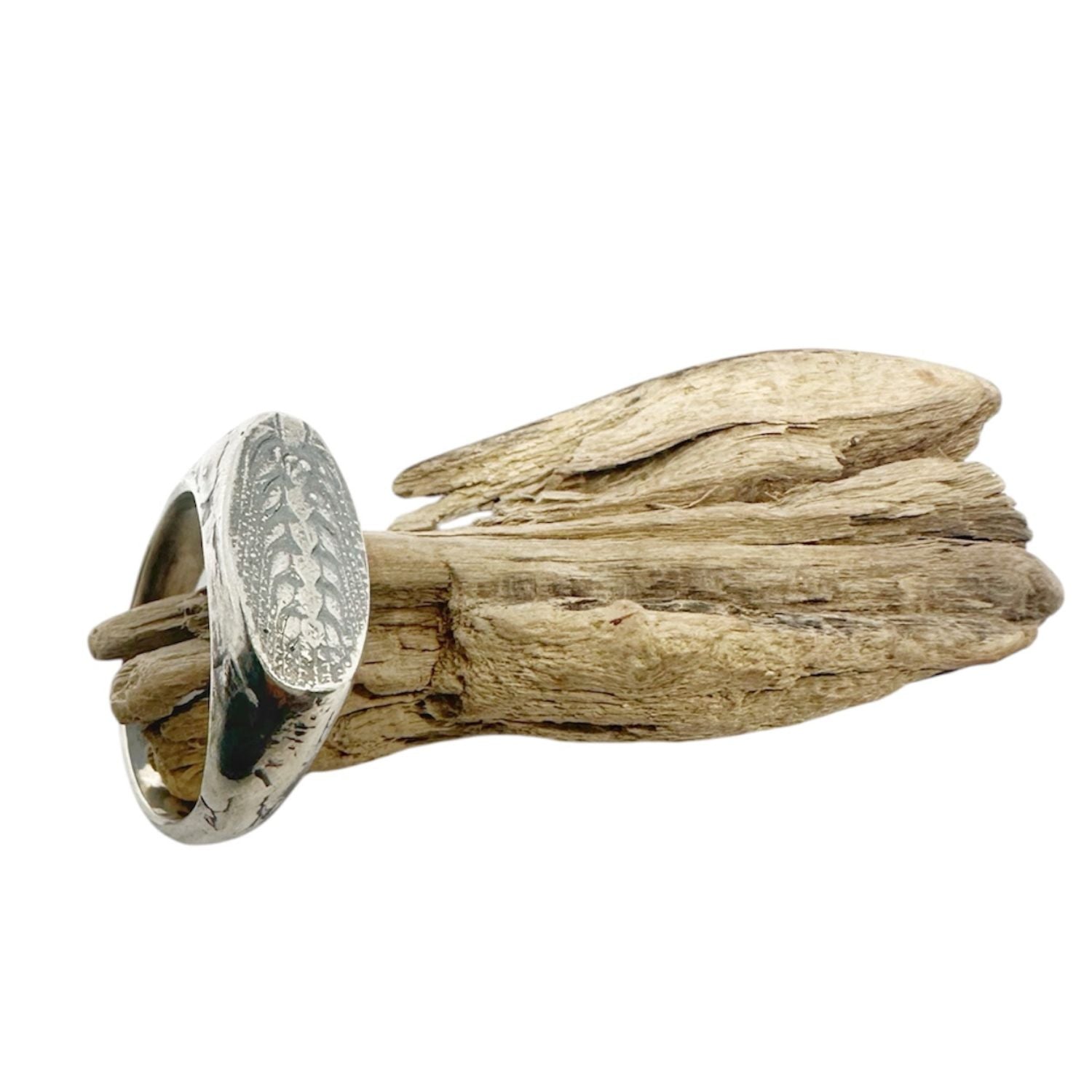 One of a Kind Spiga di Grano Signet Ring in Sterling Silver 925 — Wheat Design Detail — Handmade by Tamara Gervasio