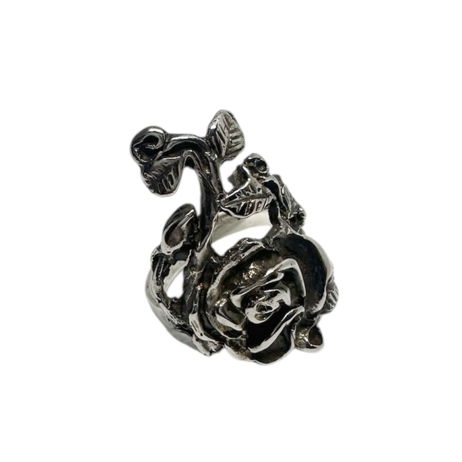 Rosa Gothic Ring in Sterling Silver 925 — Close-Up Rose Petal Detail — Oxidised Finish — Handmade by Tamara Gervasio