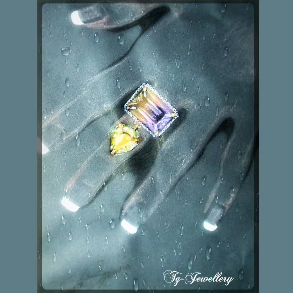 Sketch of gold ring with gemstones on hand Tg-Jewellery
