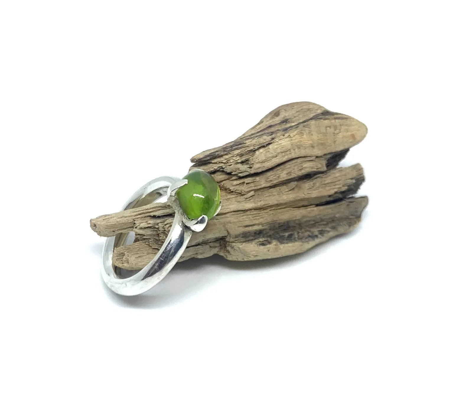 Simplicity Ring with Oval Peridot Cabochon | Sterling Silver - Tg-Jewellery By Tamara Gervasio