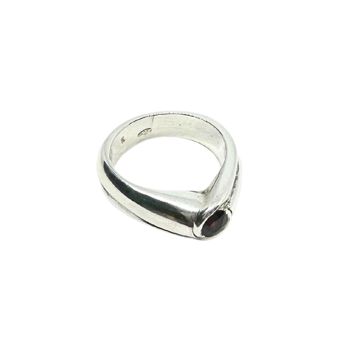 Sterling Silver Fish Ring with Garnet Gemstones - Tg-Jewellery By Tamara Gervasio