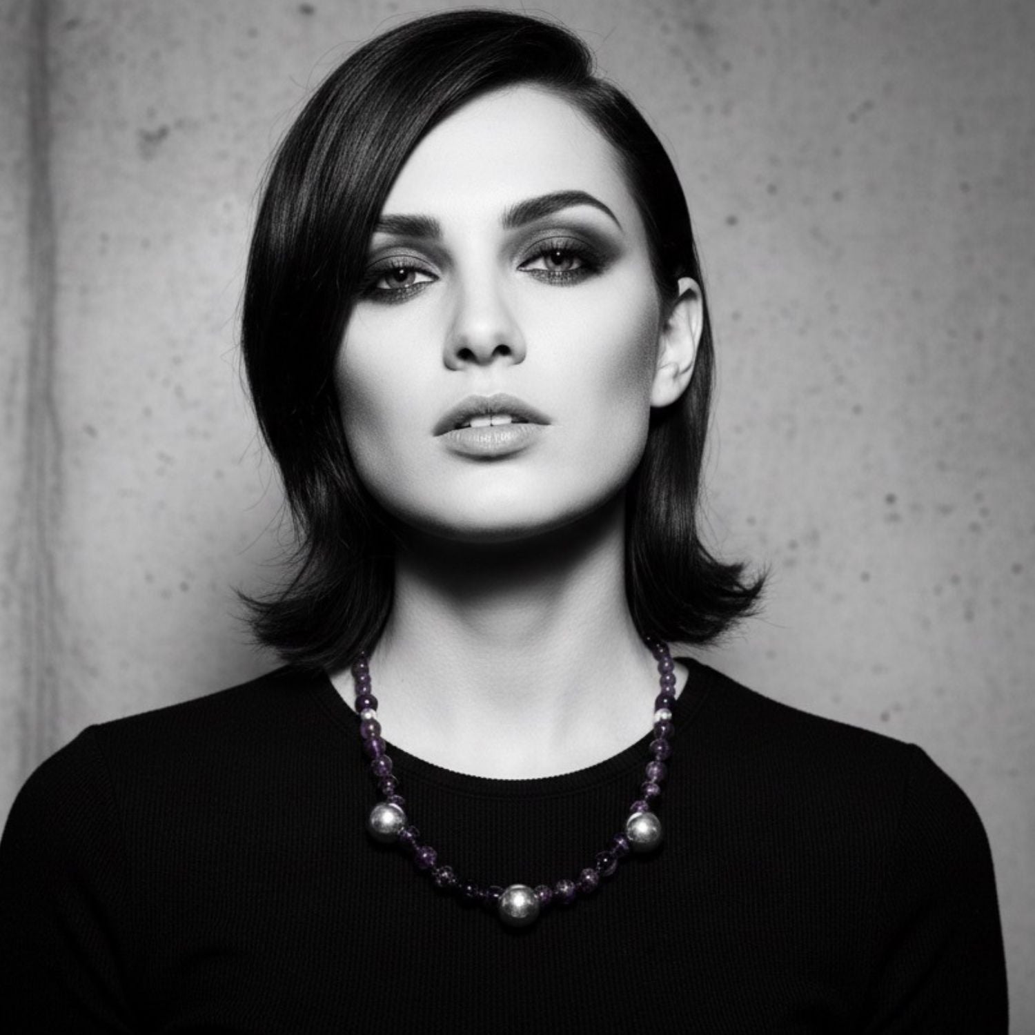 Model wearing amethyst and sterling silver bead necklace 18in – TG-Jewellery