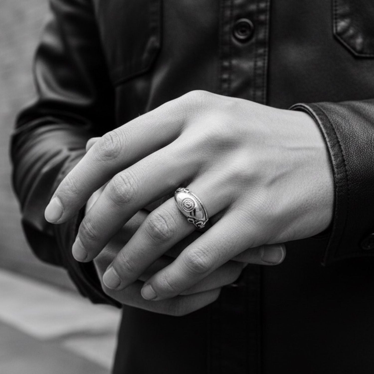 Male model wearing sterling silver 925 Candela ring with ruby gemstones – TG-Jewellery