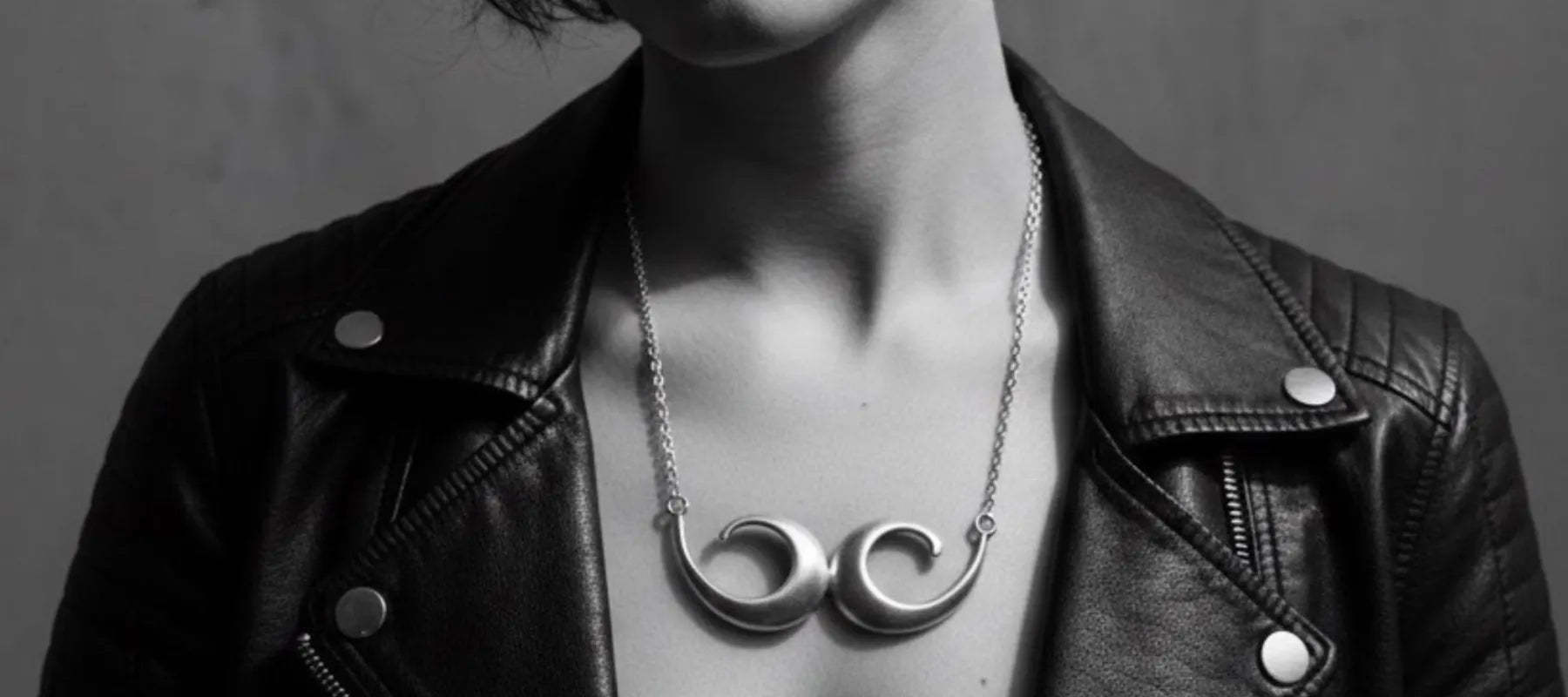 Conchiglia necklace in sterling silver 925 handcrafted from lost wax carving