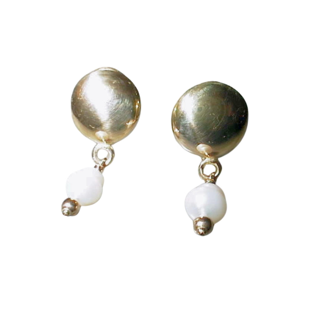 A pair of 18ct yellow gold dangle earrings featuring a large textured round disc and pearls drop, Tg-Jewellery collection