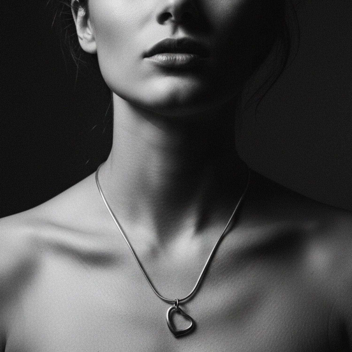 Sterling Silver Heart Snake Chain Necklace – 47.5cm