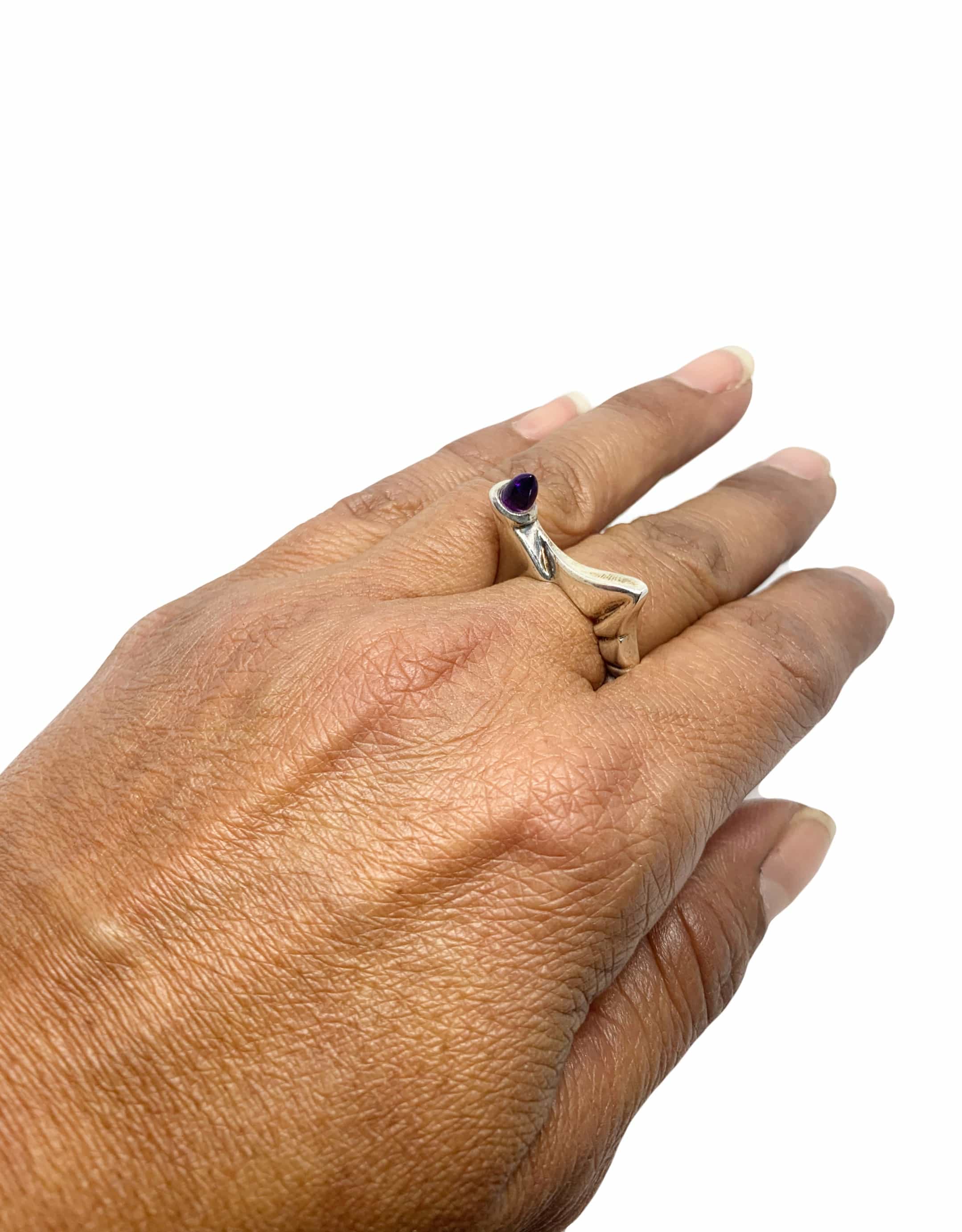 Handcrafted sterling silver 925 Pyramid ring with amethyst gemstone – TG-Jewellery