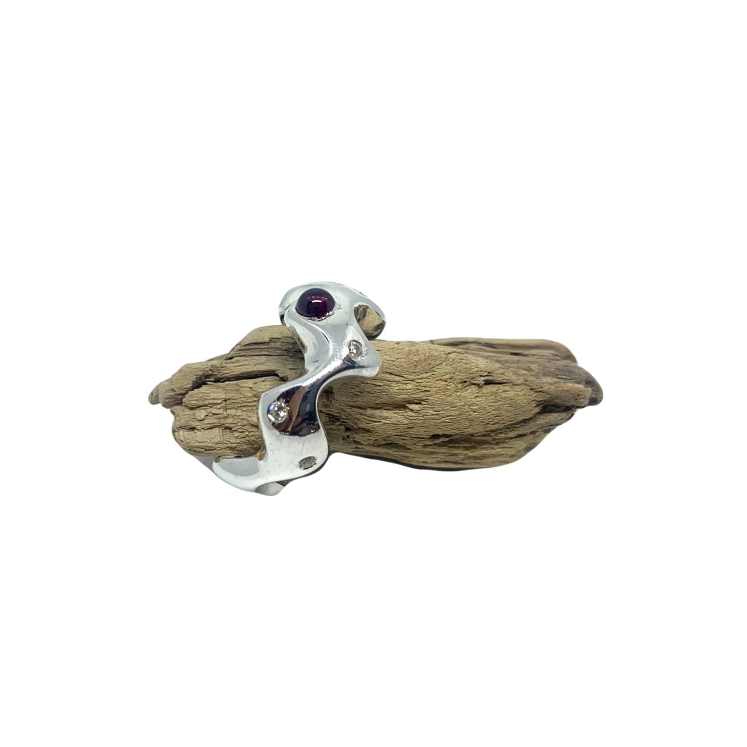 Sea Slug Ring – Sterling Silver 925 with Garnet and Cubic Zirconia - Tg-Jewellery By Tamara Gervasio