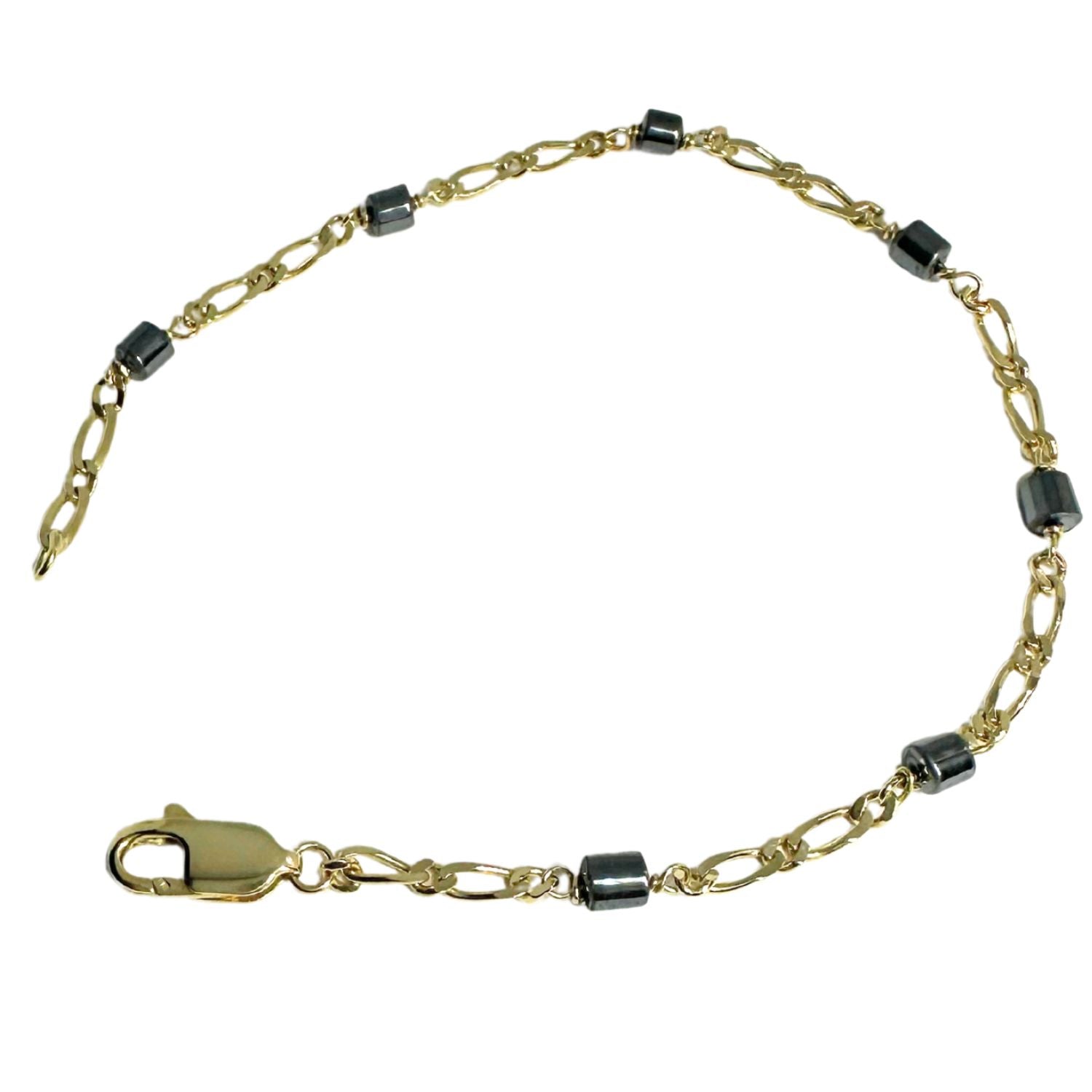 Men's 18ct recycled yellow gold hematite bracelet — full view of Figaro chain with polished hematite stone, handmade in Italy - Tg-Jewellery By Tamara Gervasio