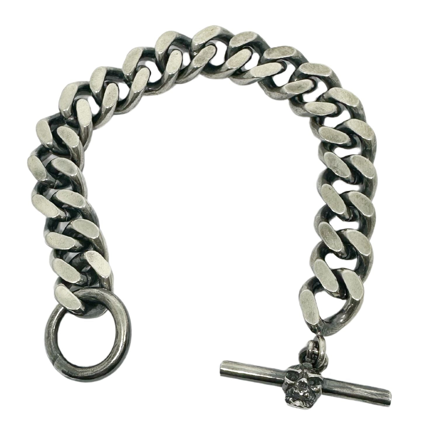 Skull Heavy Curb Chain Bracelet in Sterling Silver 925 — Full Length — 24.6cm — 15mm Curb Chain — Oxidised Recesses and Polished Highlights — UK Hallmark and TG Maker's Mark — Handmade in Cornwall by Tamara Gervasio