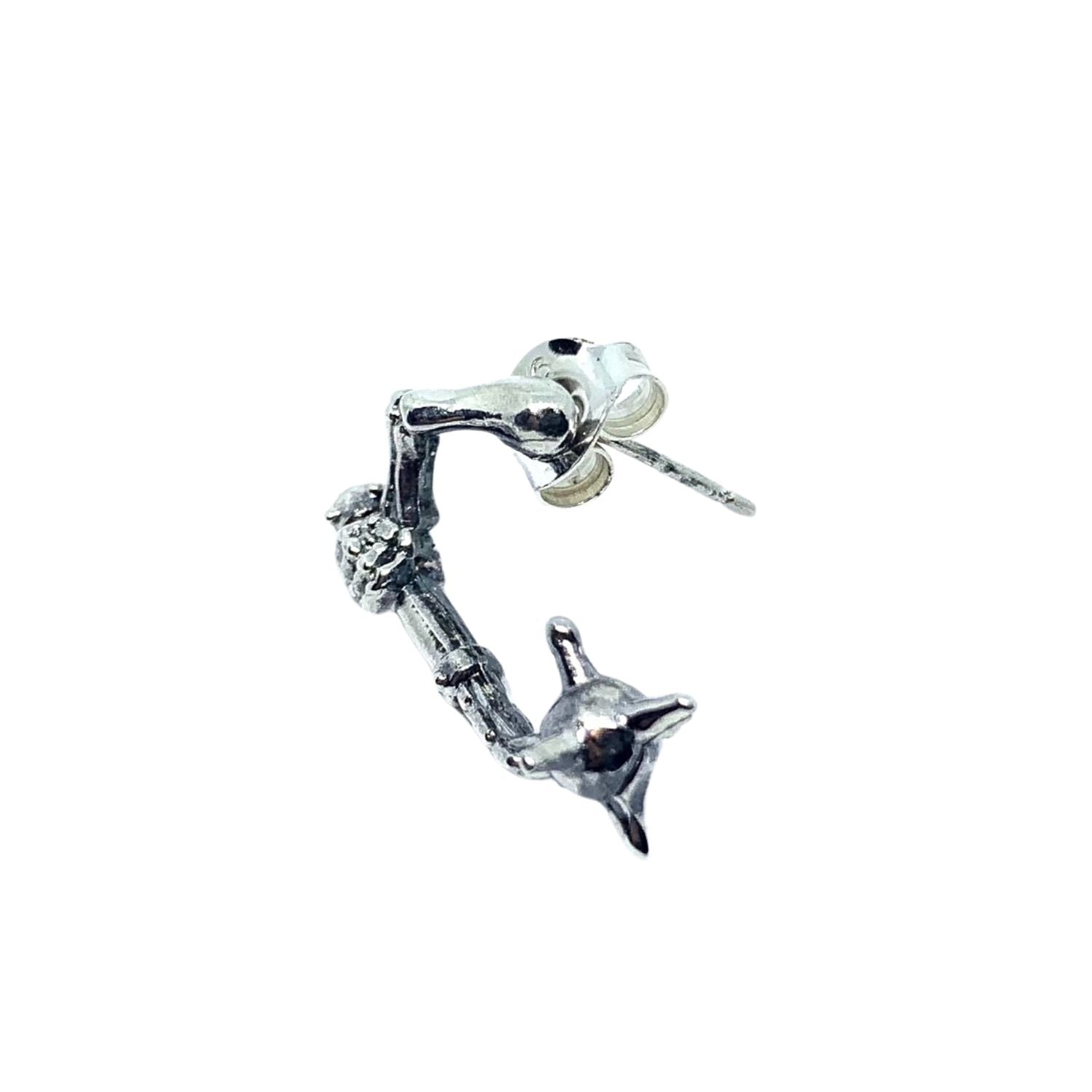 Skull Ninja Chigiriki Solo Stud Earring in Sterling Silver 925 — Close-Up Skull Face Detail — Oxidised Finish — Handmade by Tamara Gervasio