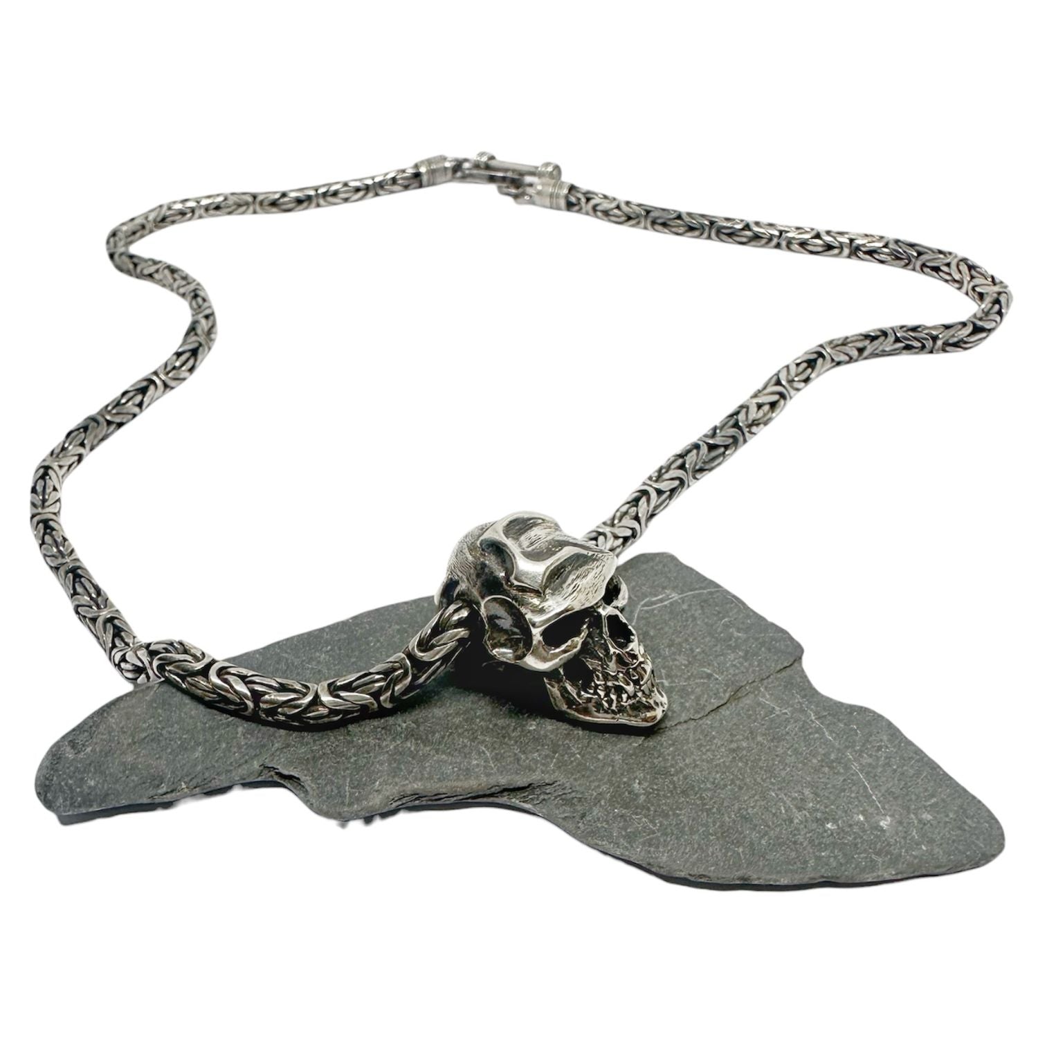 Japanese Oneself Skull Necklace in Sterling Silver 925 — Skull Pendant Detail — Lost Wax Cast — Oxidised Recesses and Polished Highlights — Handmade by Tamara Gervasio