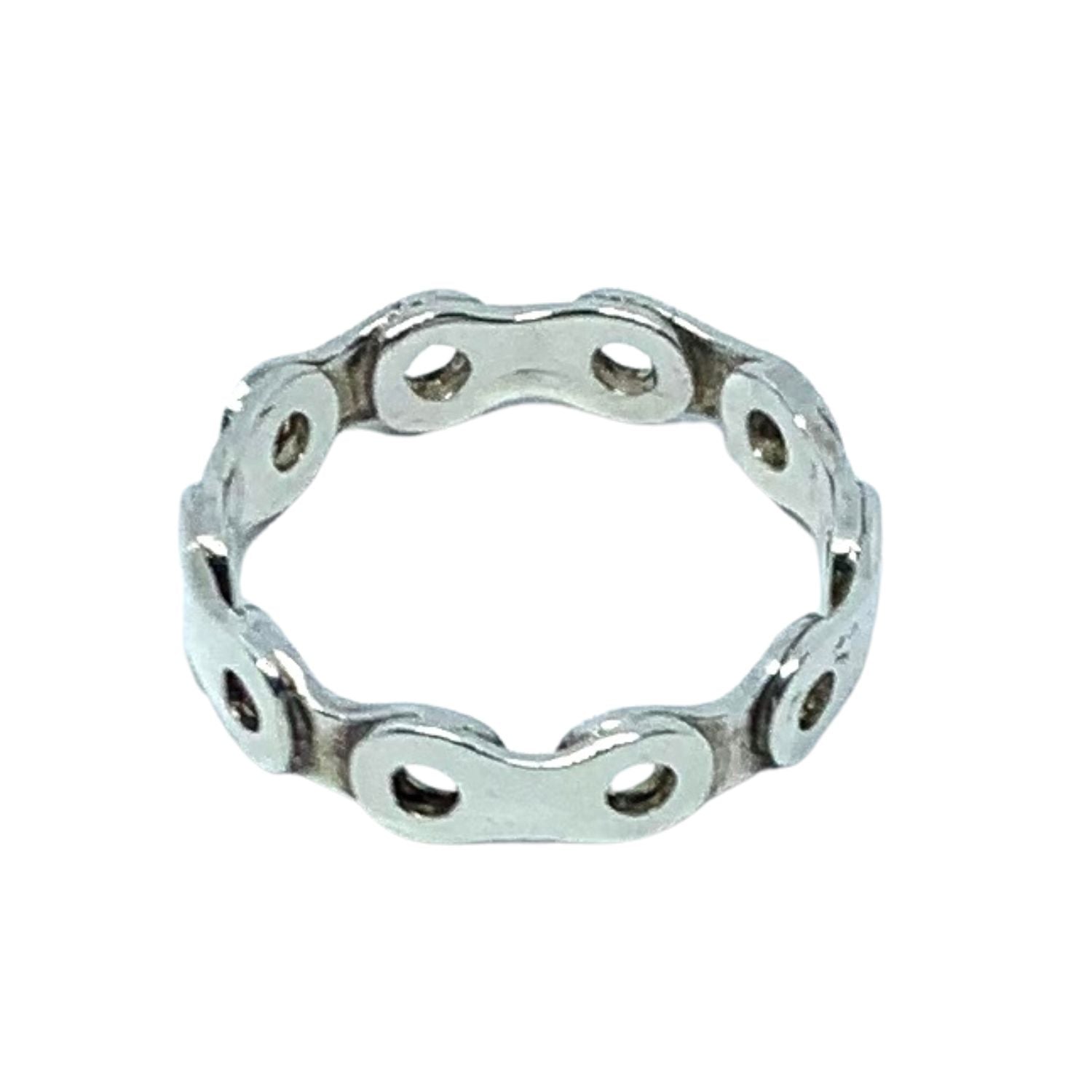 Sterling silver 925 Bikers Band Ring with motorcycle chain-inspired pattern, 5mm wide, polished finish, handmade in Cornwall - Tg-Jewellery By Tamara Gervasio