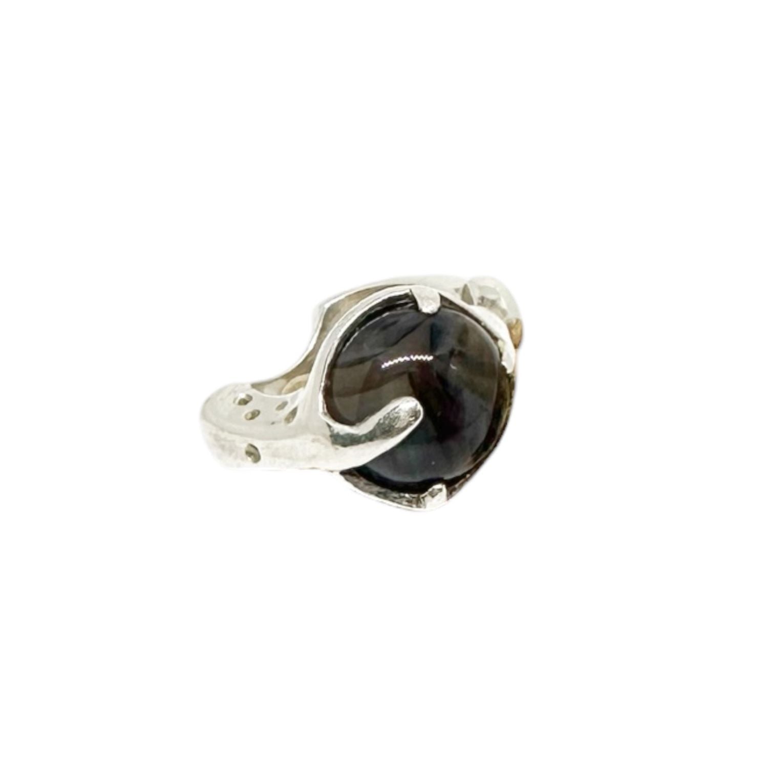 A silver ring featuring a large, polished round cabochon Botswana agate hand cut in a prong setting, Tg-Jewellery
