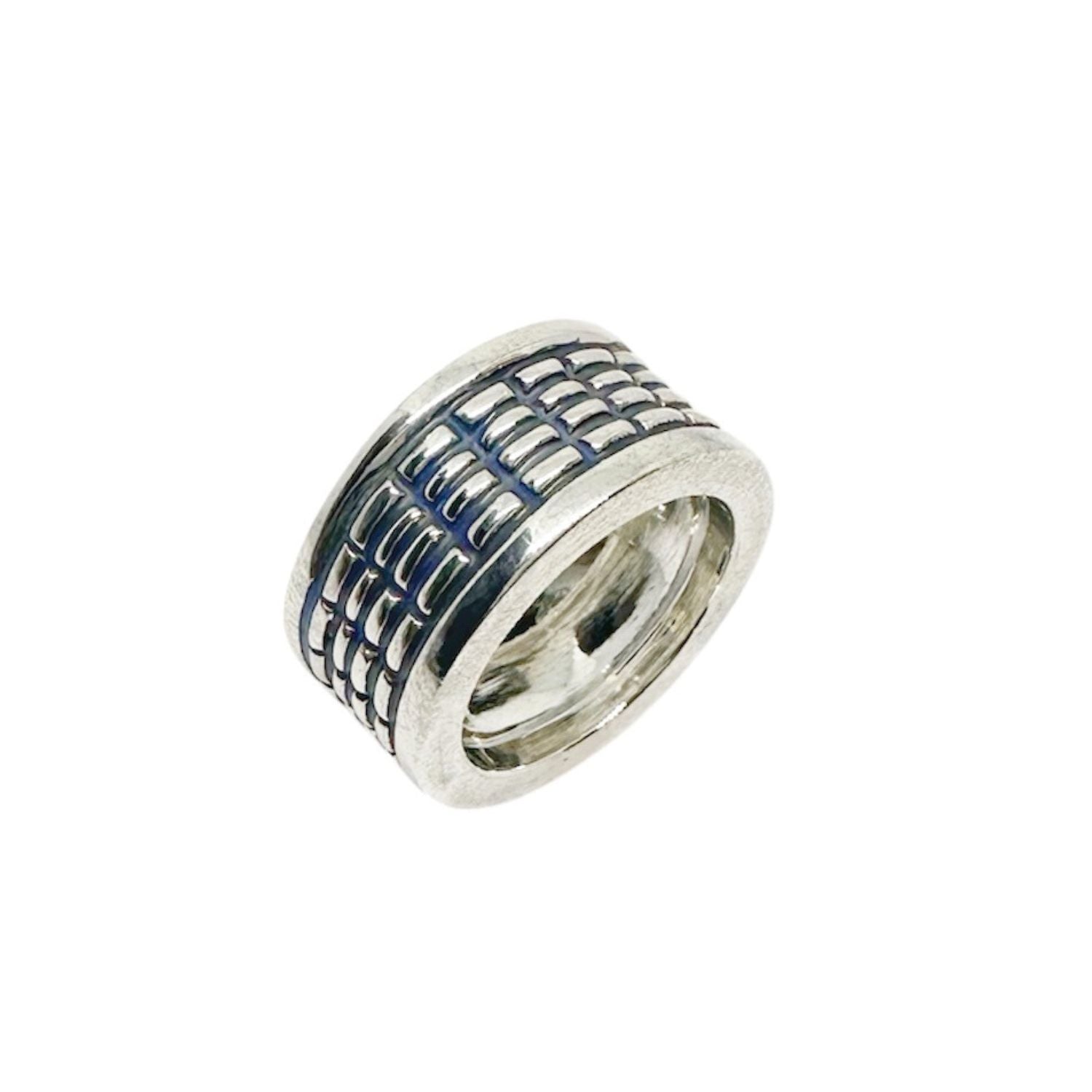 Sterling silver 925 crocodile texture ring with blue Colorit ceramic enamel, 11.62mm wide, handmade in Cornwall