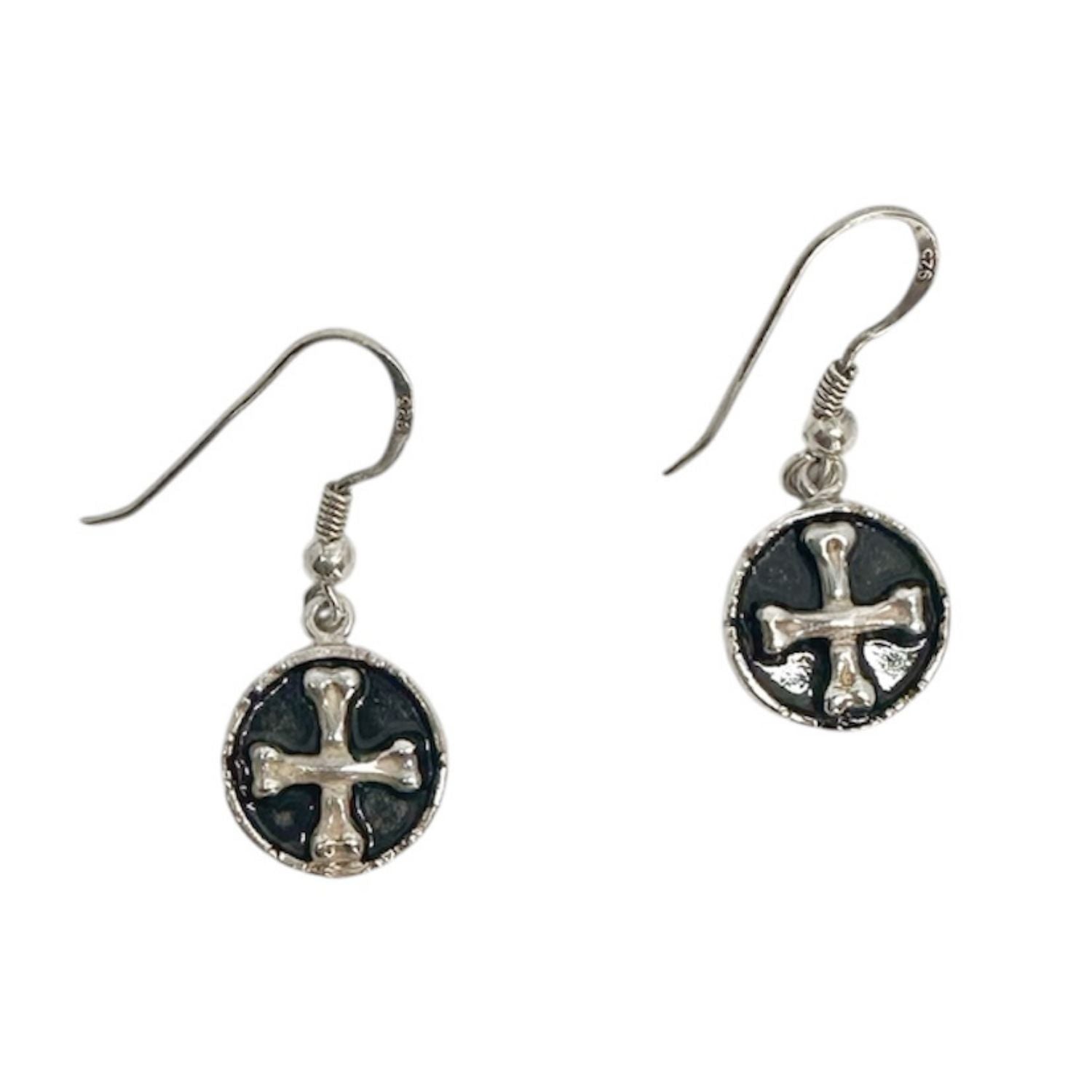 Crossed bones drop earrings in sterling silver 925 polish and oxide finish, front view – Tg-Jewellery by Tamara Gervasio