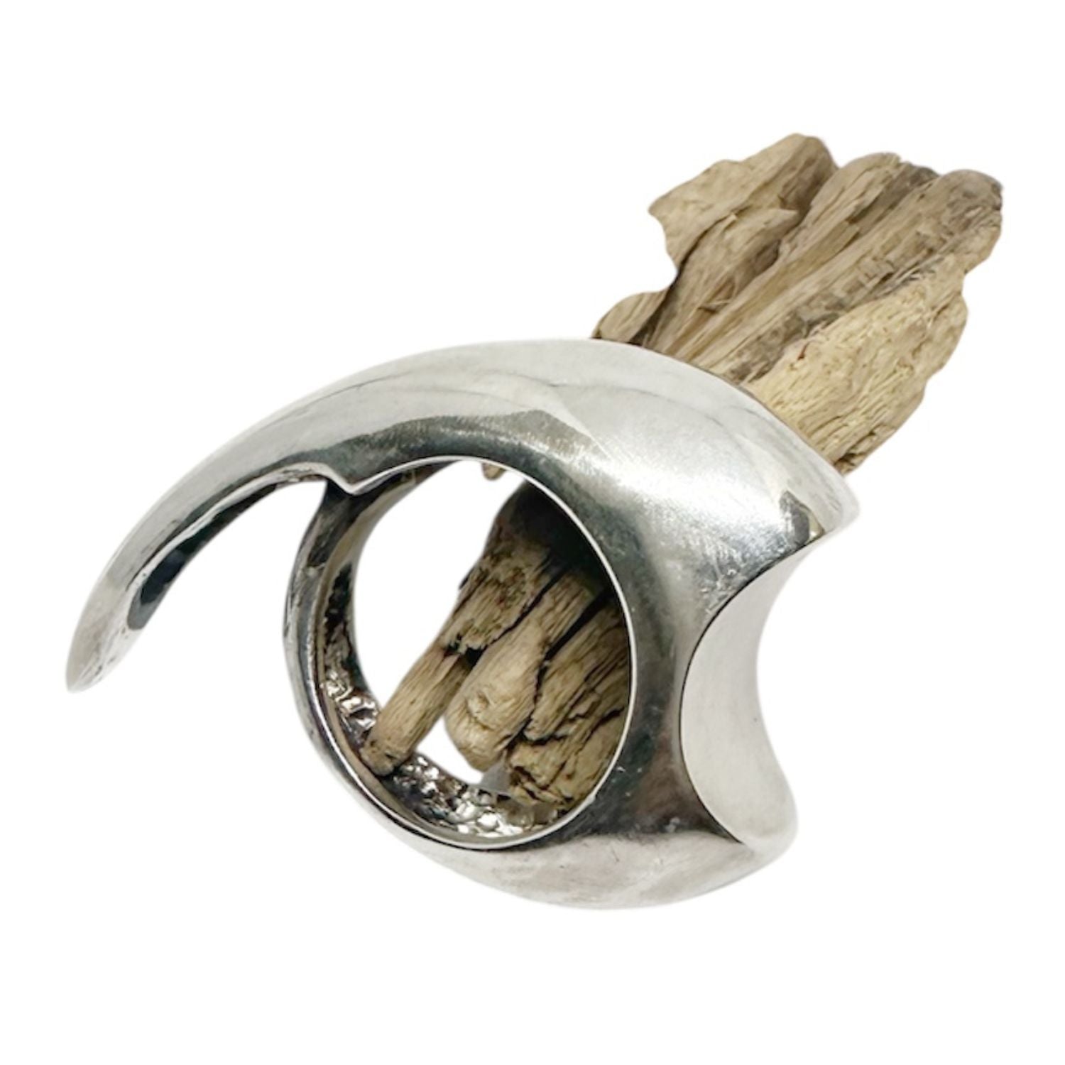 Dynamic Two-Finger Ring detail – architectural sterling silver 925 ring from the Dynamic Collection by Tg-Jewellery
