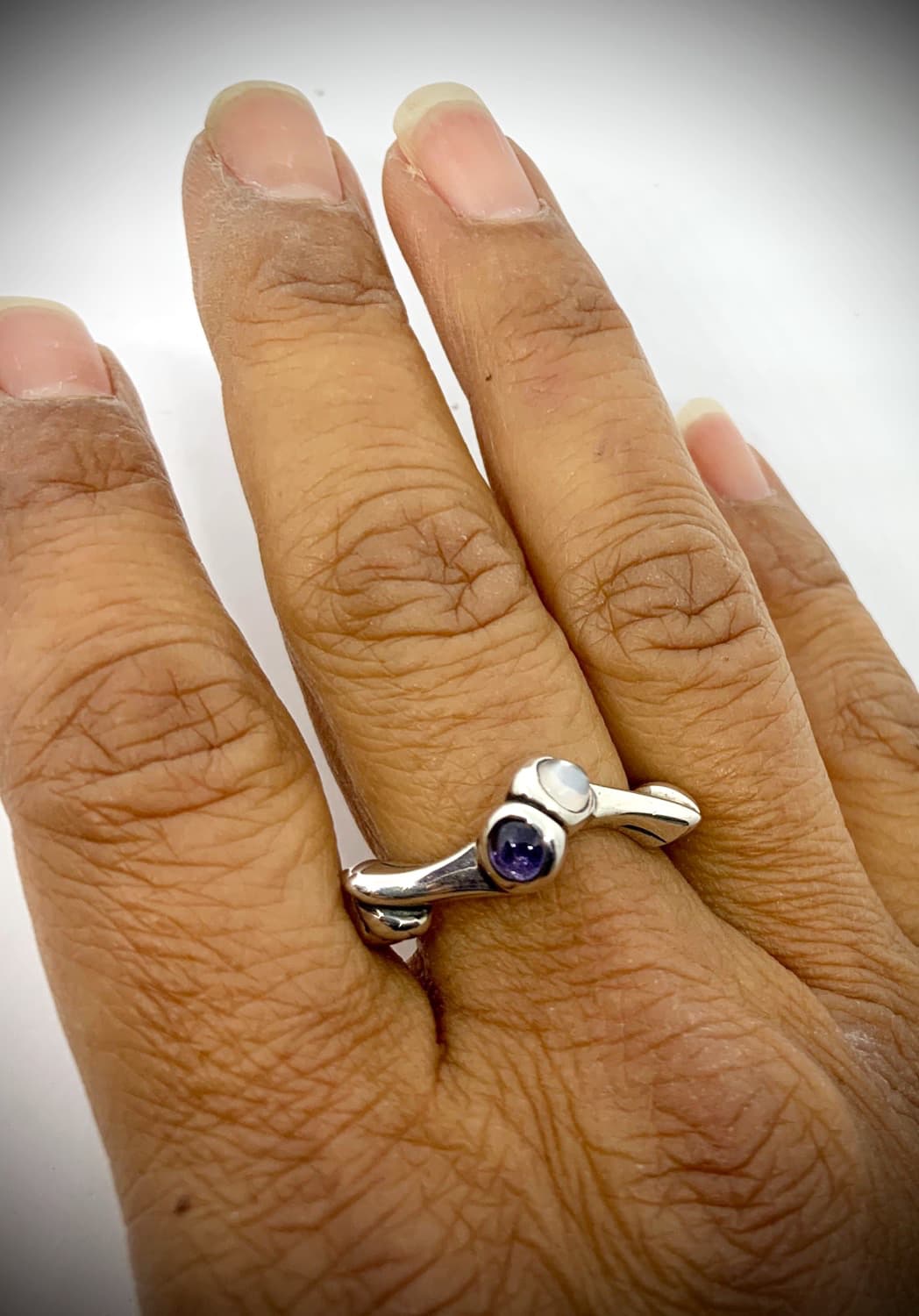 Sterling silver 925 Gemini ring with moonstone and iolite cabochons worn on hand – TG-Jewellery