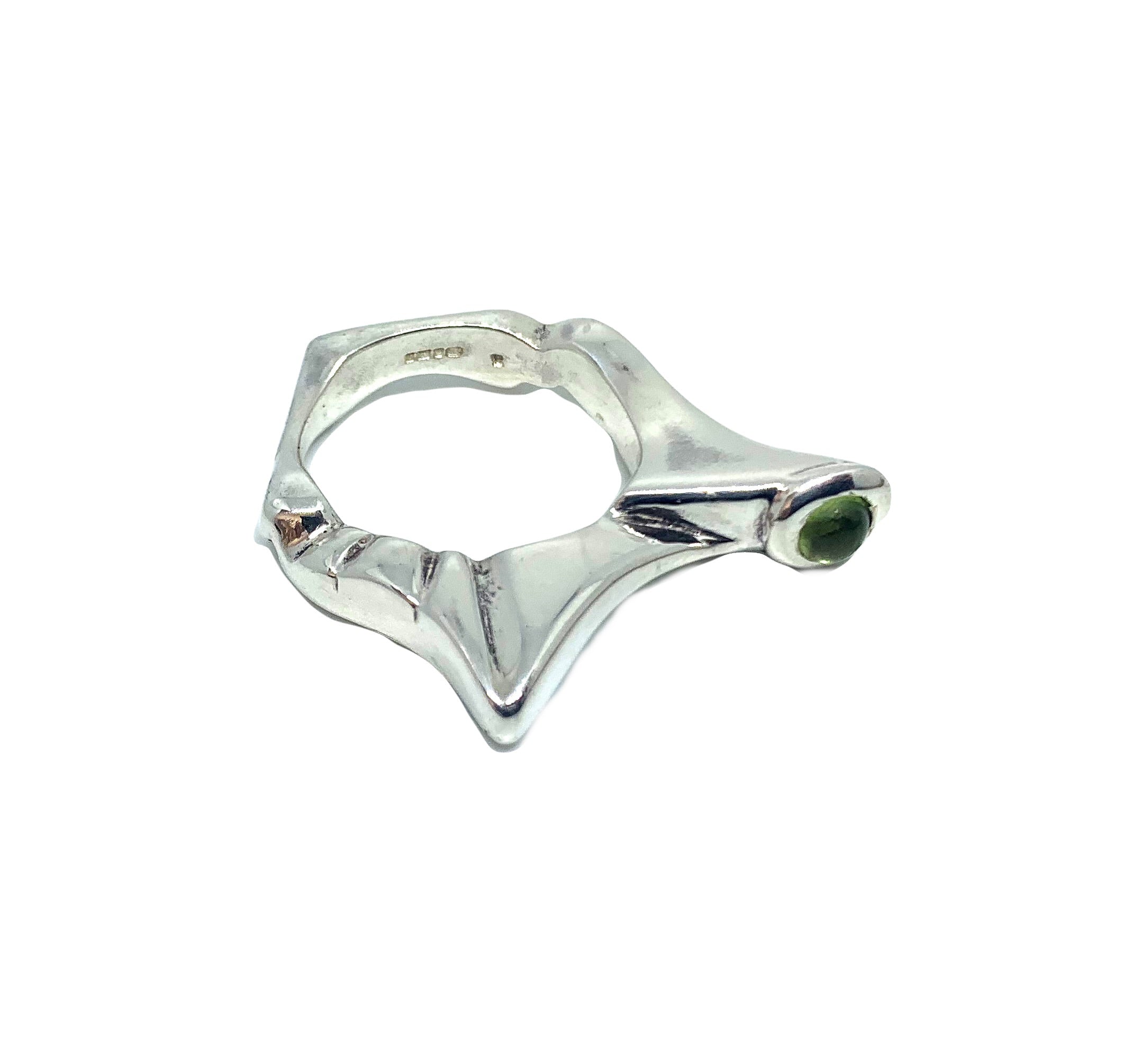 Side profile of sterling silver 925 Pyramid ring showing lost wax carved sculptural form – TG-Jewellery