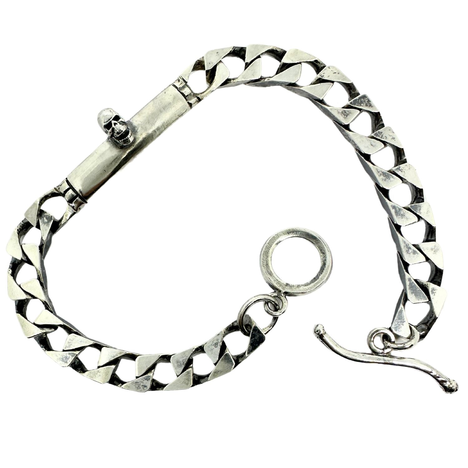 Men's skull flat curb chain bracelet in sterling silver 925, front view – Tg-Jewellery by Tamara Gervasio