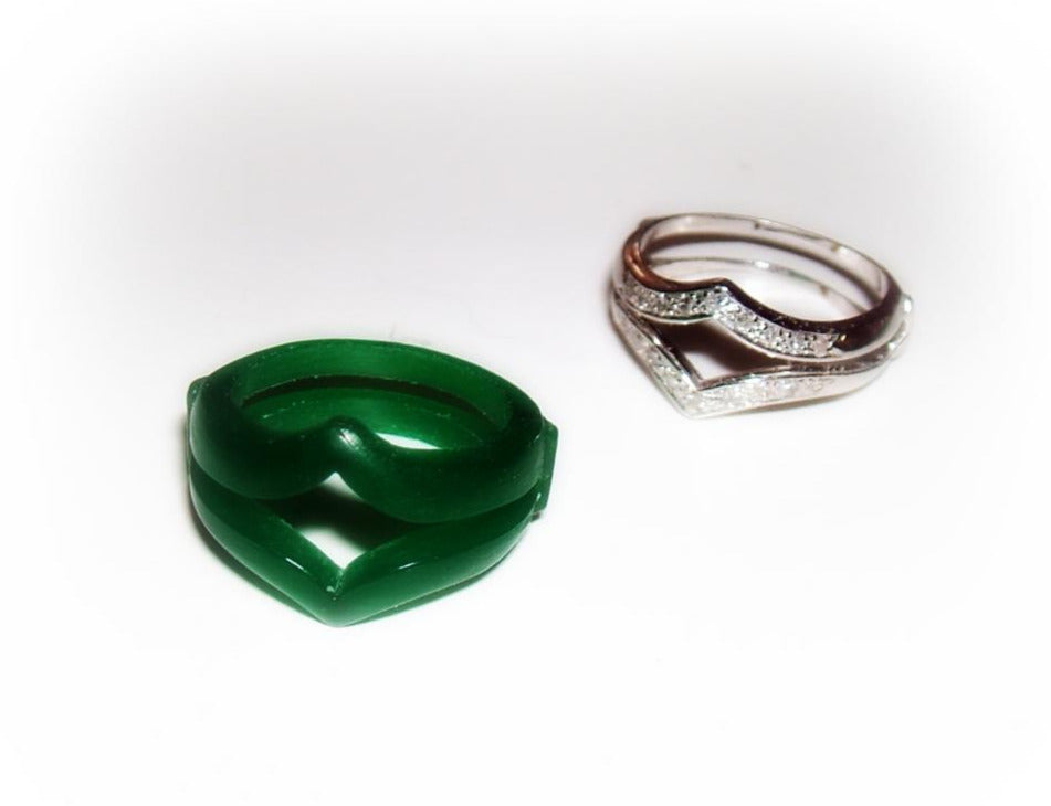lost-wax-ring-prototype-cast-in-place-gemstone-hand-tg-jewellery